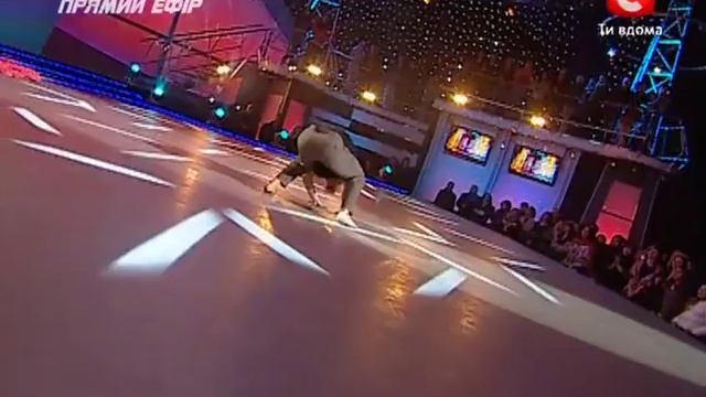 Танцуют все-2. Топ-18. Артём Волосов. Соло за жизнь смотреть онлайн