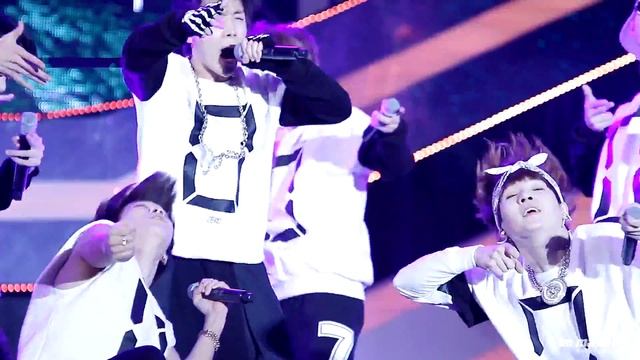 131013 다문화 축제 방탄소년단 No More Dream V (태형) focus смотреть онлайн