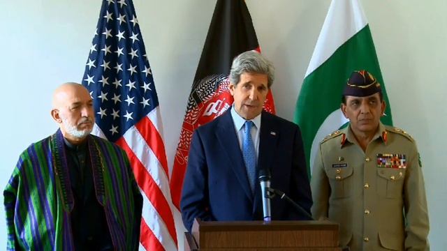 Secretary Kerry Delivers Remarks After a Trilateral Meeting with Afghan and Pakistani Officials смотреть онлайн