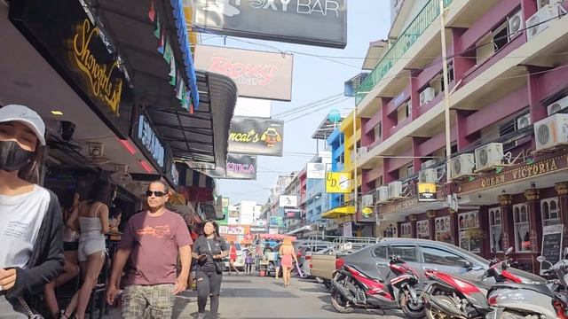 Pattaya Soi 6 - Day Scenes [4K] смотреть онлайн