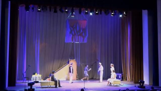 Спектакль "Все мыши любят сыр" театрального коллектива "Скоморошина"(руководитель: Бахрушина В.Л.) смотреть онлайн