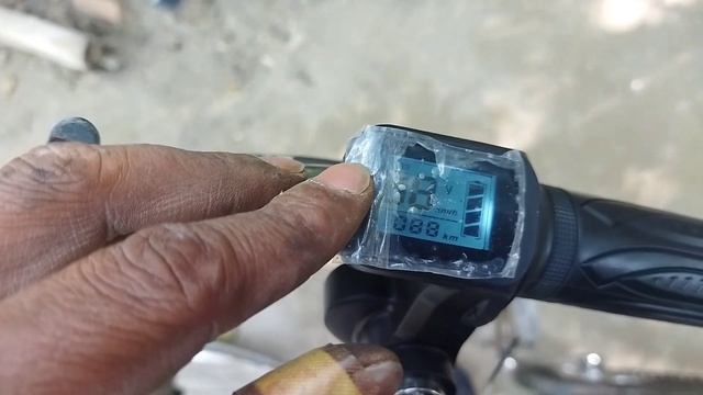 Desi cycle convert into electric bicycle with 36 v 250 watt hub motor. 50 km milage смотреть онлайн