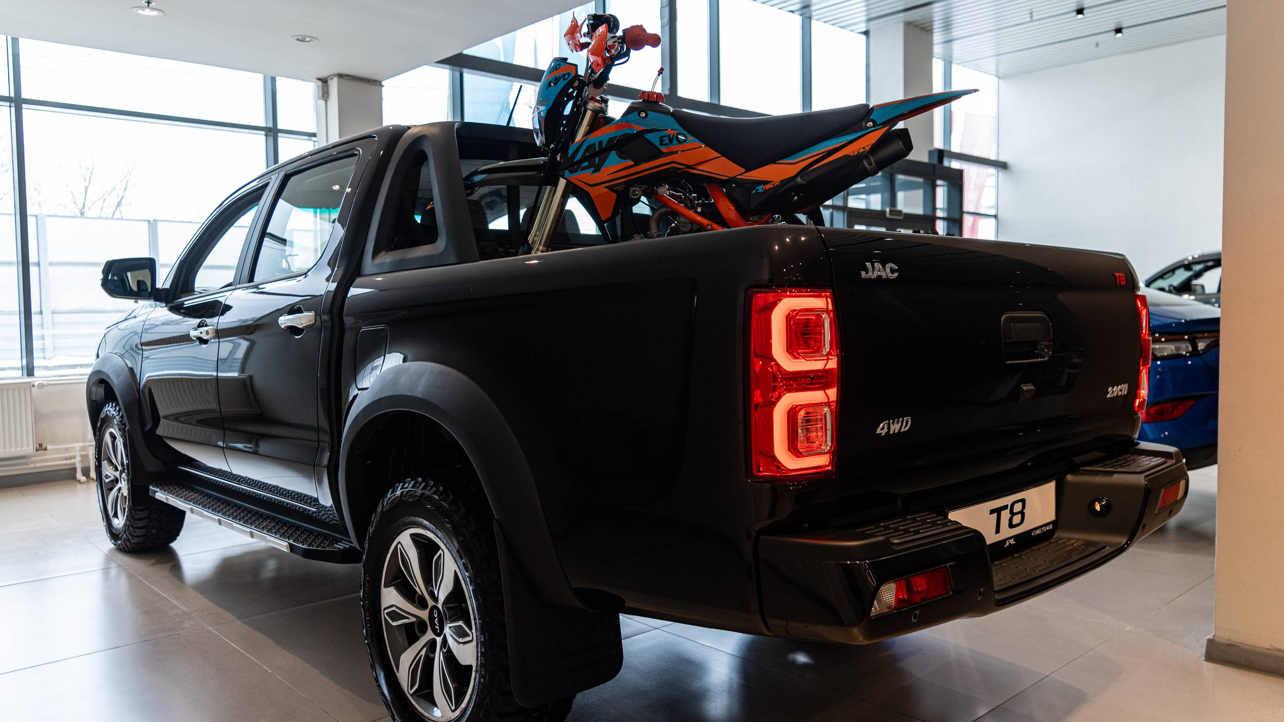 JAC T8 (Full Extra) Черный жемчуг смотреть онлайн