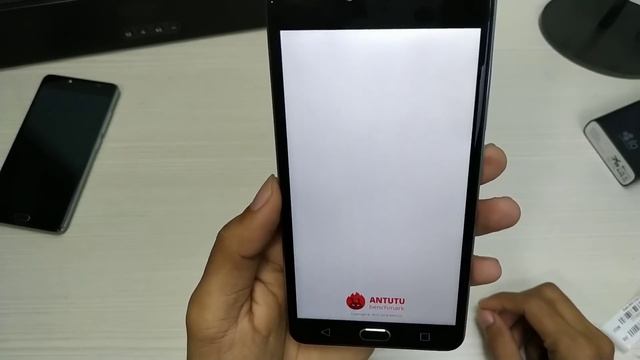 Buka paket & Hands on Hape eks Eropa Seharga 600rb an - Vodafone smart ultra 7 indonesia (test PUBG смотреть онлайн