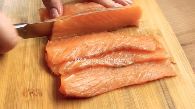 Toast with avocado, red caviar and salmon. Recipe for a snack for aholiday.Quick recipe.#recipe #4 смотреть онлайн