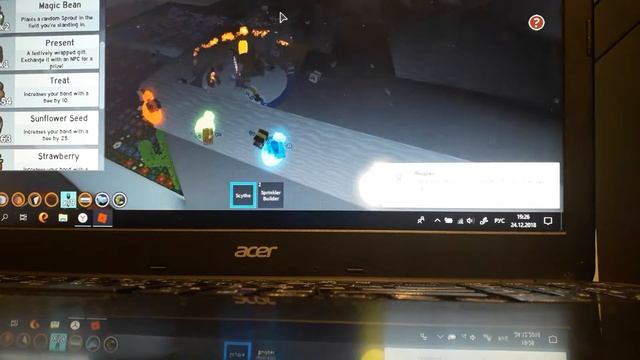 Играем Bee Swarm Simulitor(получаем новую пчелу у нового медведя)и еще зания смотреть онлайн