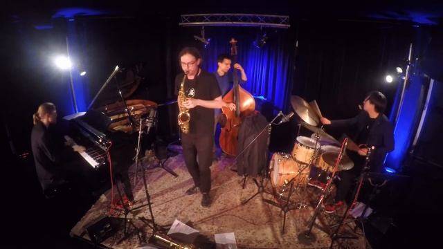 East Shore - Anton Mangold Quartett смотреть онлайн