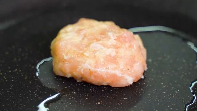 Есть куриное филе Рецепт за 15 минут! Очень вкусные рубленые котлеты без мясорубки! смотреть онлайн