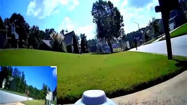 Unitree Go1 Pro (Loki) taking in some sun 🌞 while taking a stroll, with extended range upgrade kit! смотреть онлайн