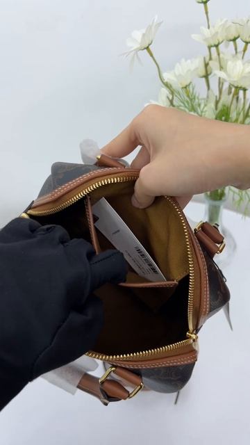 Brand New Celine Boston смотреть онлайн