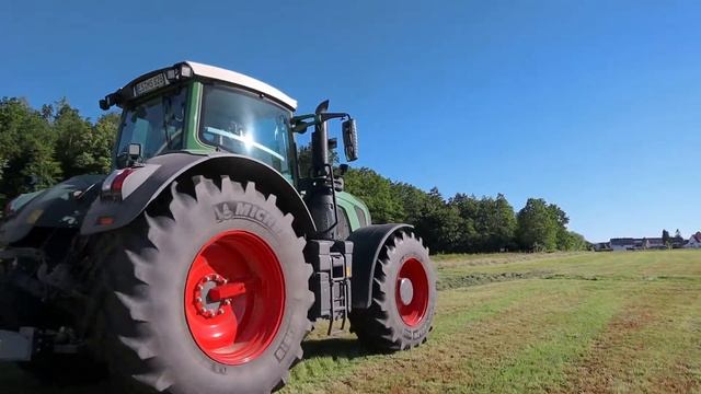 Grassilage häckseln | Claas Jaguar 970 | 2. Schnitt | Schober смотреть онлайн