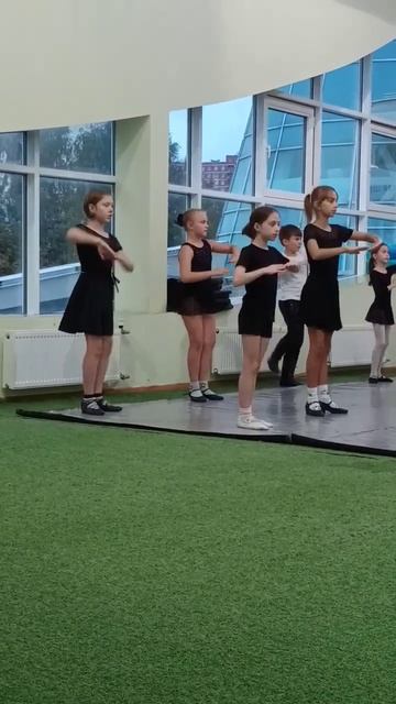 Танцы. Оля не верит,что у нее талант🤷 смотреть онлайн