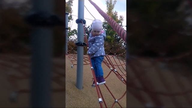 Наши выходные, прогулка у пруда, в парке, в лесу.