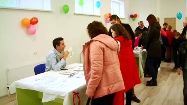 Репортаж с открытия ИТ школы Смарт на ж м Тополь в г Днепр смотреть онлайн