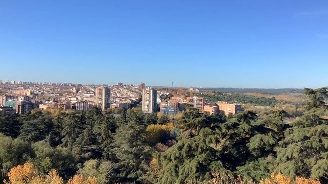 VLOG: MADRID | PLACES YOU CANNOT MISS TO VISIT смотреть онлайн