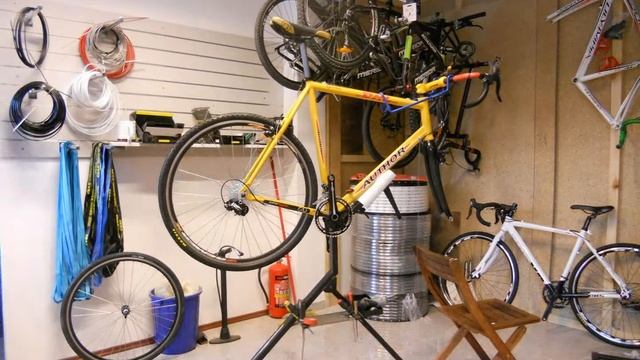 Building CX bike (timelapse 6fps) смотреть онлайн