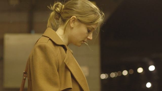 One dances, the other doesn't (2019) смотреть онлайн