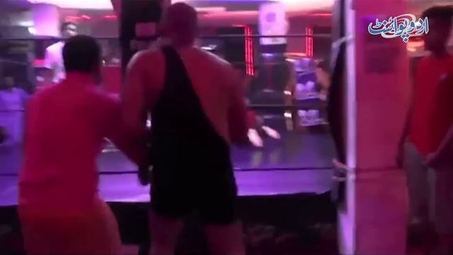 Dolphin Police Officer & Famous Pro Wrestler Who Is Challenged By Khan Baba | Rowdy Kakar Fights смотреть онлайн