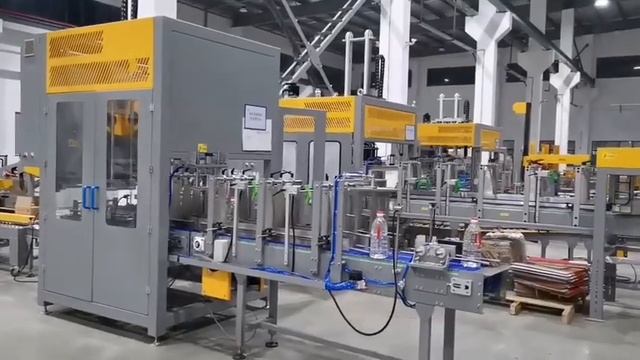 Автоматическая вставка пищевого джема бутылочки конец упаковки упаковочная коробка производственная смотреть онлайн
