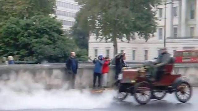 London to Brighton Veteran Car Run 2009 - Start at Hyde Park смотреть онлайн