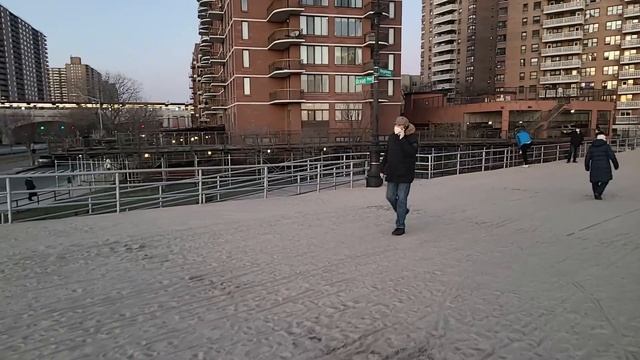 Walk Around Coney Island and Brighton Beach With Vata Gril смотреть онлайн