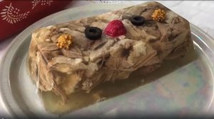 Свиной Холодец из рульки и ножек (все секреты приготовления прозрачного и вкусного холодца).
