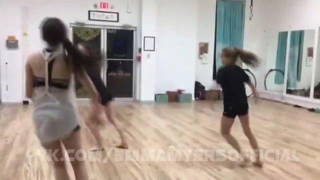 Emma Myers at Dance School | Эмма Майерс в танцевальной школе (Enid Sinclair, Wednesday, Уэнсдей) смотреть онлайн