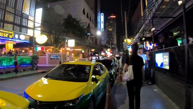 Soi 11, Sukhumvit, Bangkok. Night Walk. 4K смотреть онлайн