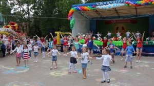 Танцевальный Флешмоб «Танец Победы» стидия «Эксклюзив» на 1 июня! Смайлики» г.Сафоново