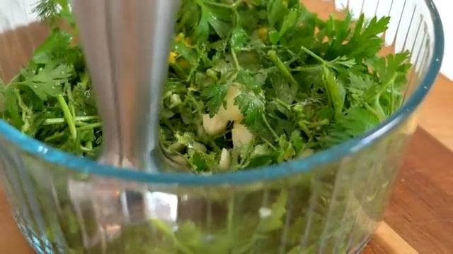 Больше НЕ замораживаю укроп и петрушку! Нашла идеальный способ заготовки зелени без заморозки смотреть онлайн