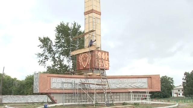 НОВАЯ ЖИЗНЬ СТАРОГО МОНУМЕНТА смотреть онлайн