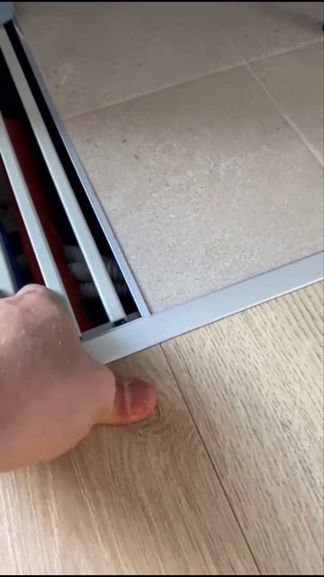 Укладка доски на стяжку