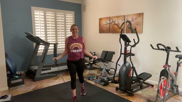 Workout of the Day: Friday 8.27.2021 Full Body Blast смотреть онлайн