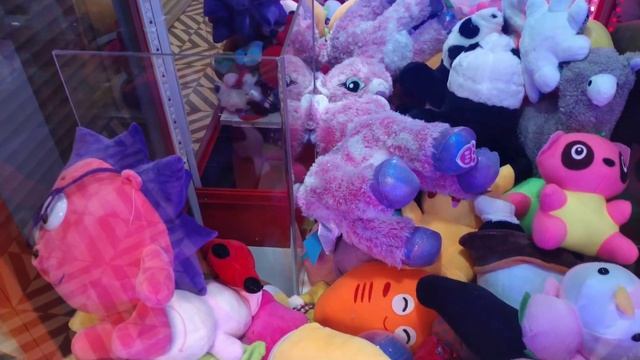 СУПЕР СХВАТАКА С АВТОМАТОМ ХВАТАЙКА НА ПОТРЯСАЮЩУЮ ИГРУШКУ!😍 смотреть онлайн