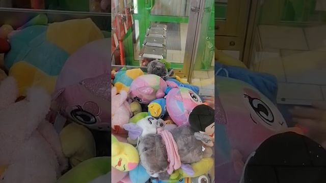 Настоящий Басик в аппарате хватайка! Тащи кота! смотреть онлайн
