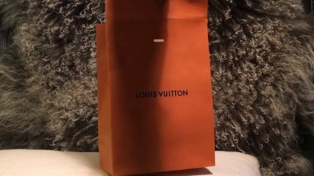 VOLUME 1 UNBOXING LV смотреть онлайн