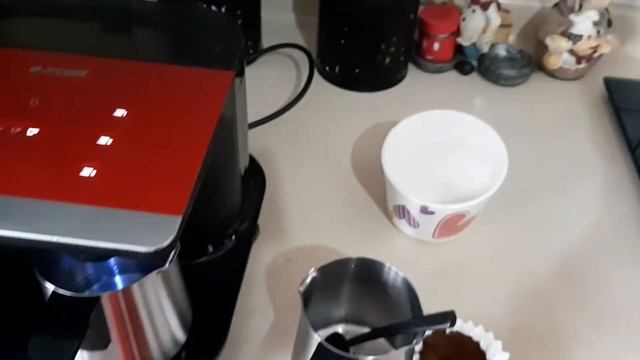 Arçelik TKM 9961 L Telve Yeni Model Ikili Türk Kahvesi Makinesi
