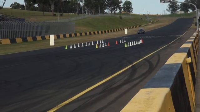 01206 M3 Power Ride with instructor BMW Eastern Creek смотреть онлайн