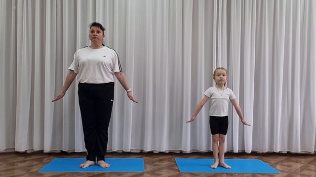 Маленькая ёлочка смотреть онлайн