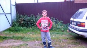 Голый парень