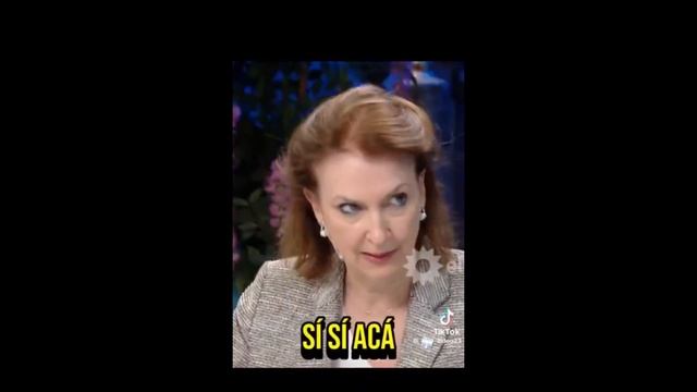 Canciller de Milei alfabetiza a Mirta Legran en vivo! смотреть онлайн
