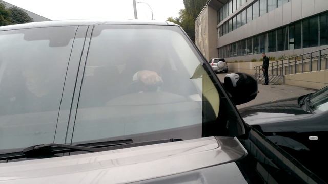 хозяин жизни на тротуаре смотреть онлайн