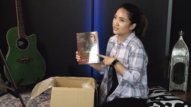Big Bad Wolf Books Unboxing Part 1 смотреть онлайн