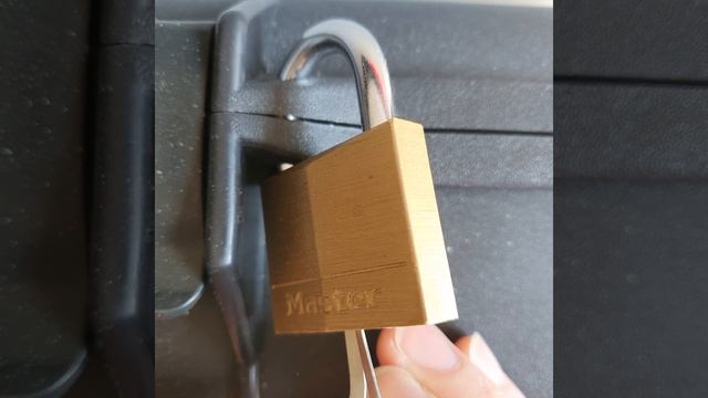 Master Lock смотреть онлайн