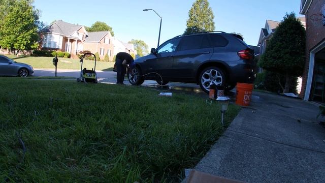 Foam Cannon BMW X5 Car Wash at home Time-Lapse смотреть онлайн