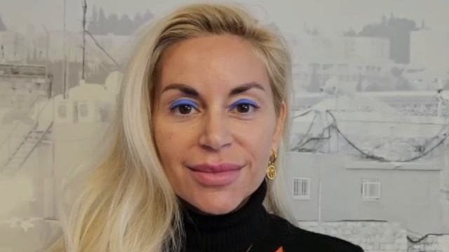 LIP FLIP or FILLER? Lip Makeover for Reality Star Marcela Iglesias from Rica Famosa Latina смотреть онлайн