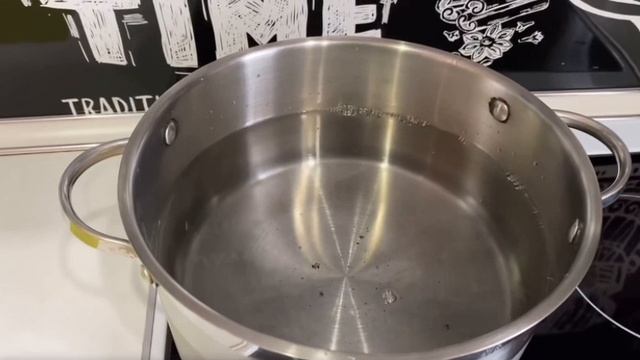 Заготавливаю берёзовый сок на зиму. смотреть онлайн