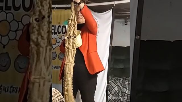 Rebecca's Macrame Closet - Natural Jute Plant Hangers Features смотреть онлайн