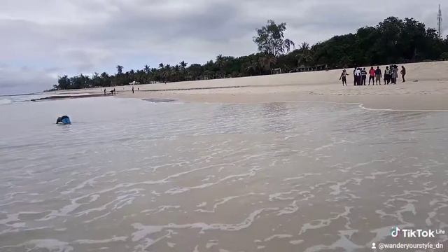 Seas the day! Diani Beach, Ukunda; top beach destination in Kenya. смотреть онлайн