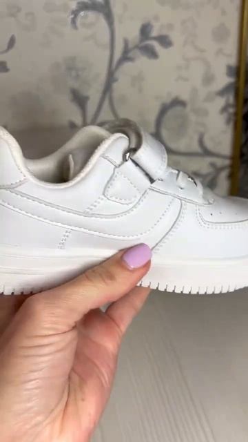 Кроссовки Капитошка смотреть онлайн